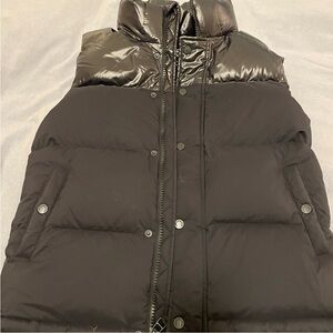 Aritzia Super Puff black